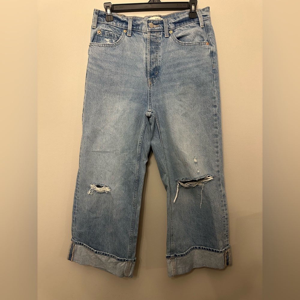 Universal Thread Cropped Vintage Wide Leg Jeans Light Wash Button Fly Size 4